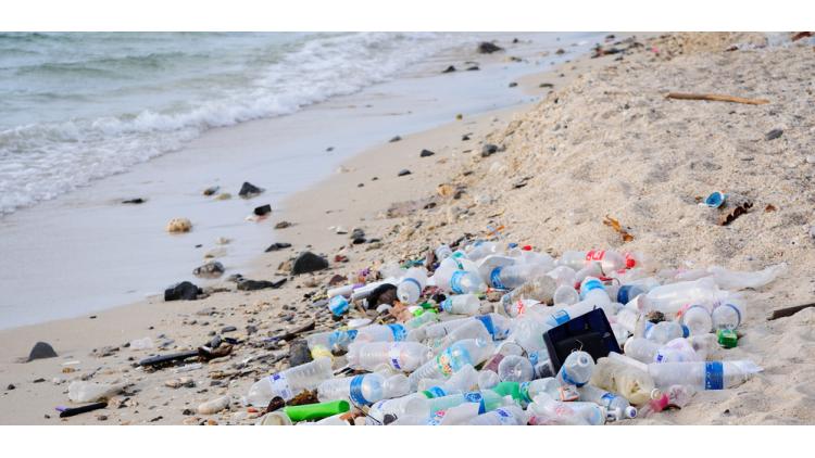 Ozean-Plastik-Abfall-shutterstock_581493742-72dpi_3.jpg Ocean-plastic-waste-shutterstock_581493742-72dpi_3.jpg